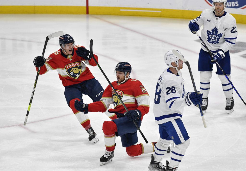 Les Panthers Sur Le Point De Passer Le Balai Contre Toronto? - Le Pool ...